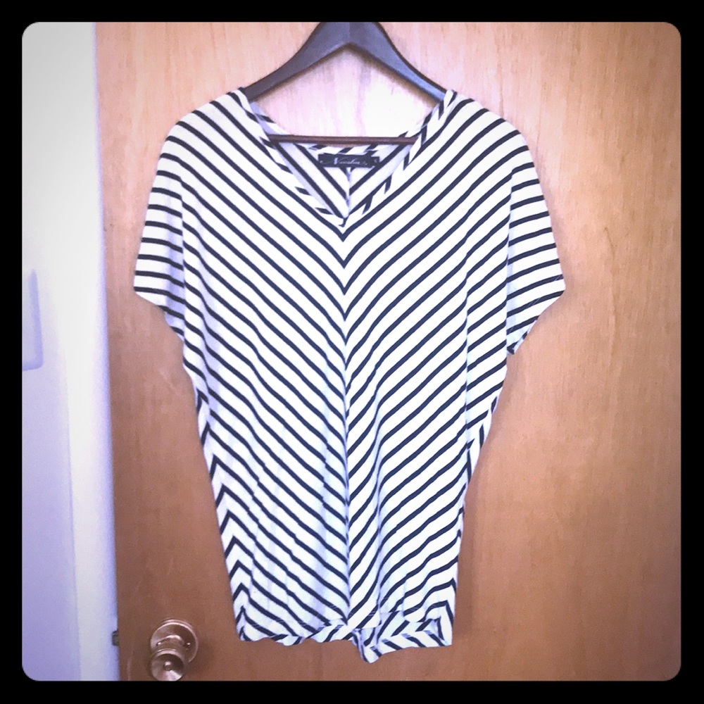 White and black striped t-shirt